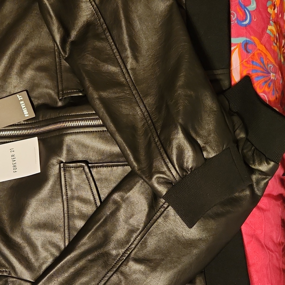 Jacket - Picture 2 of 5